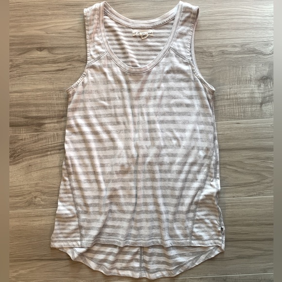 Women’s Medium Tank Gray & White stripes IF IT WERE ME BRAND Super Soft Comfy - Picture 1 of 8